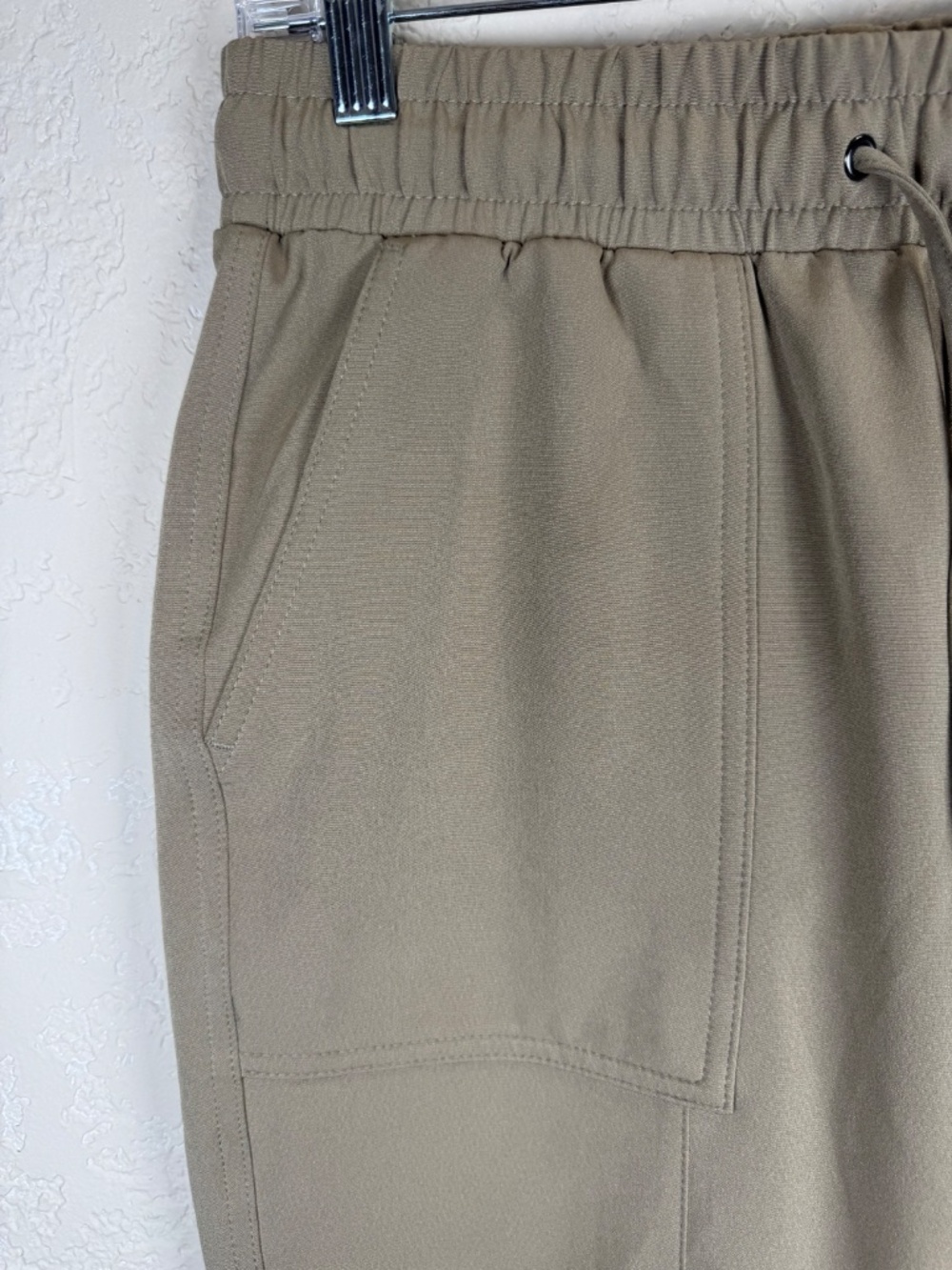 Mondetta Tan Pull On Travel Pants Small Stretch Utility Casual Pockets Comfort - Picture 4 of 11